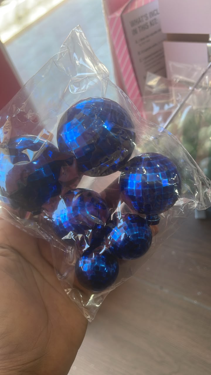 Bolas