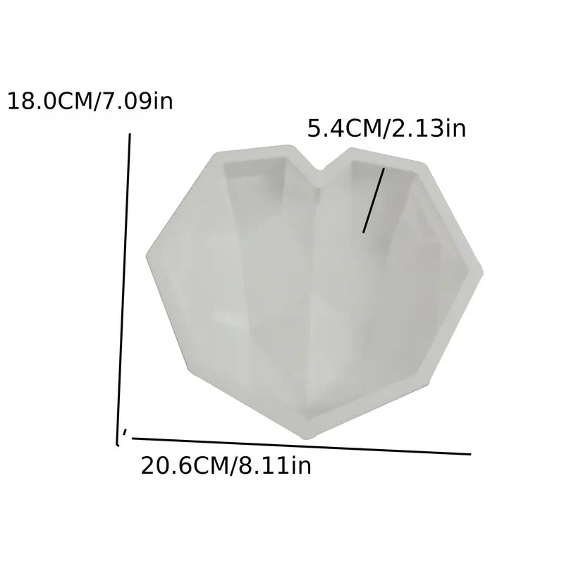 molde de silicona para hornear con forma de corazón de diamante blanco.