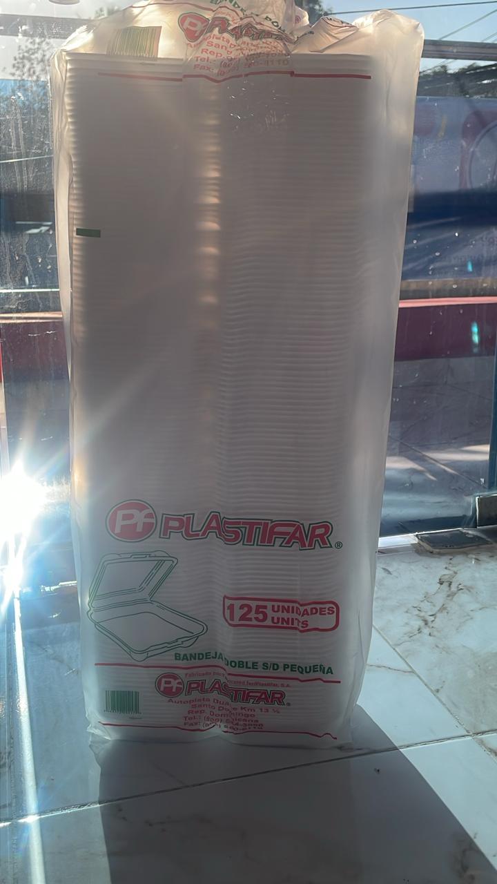 Platos desechables pequeños